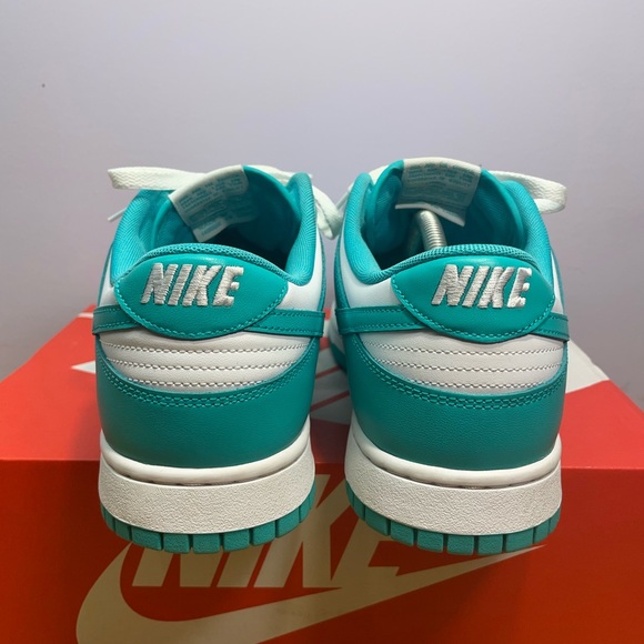 Nike Dunk Low “Clear Jade” - Picture 2 of 7